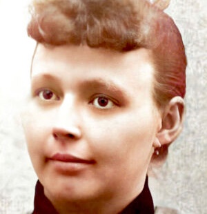 Mary Baker Grundtisch